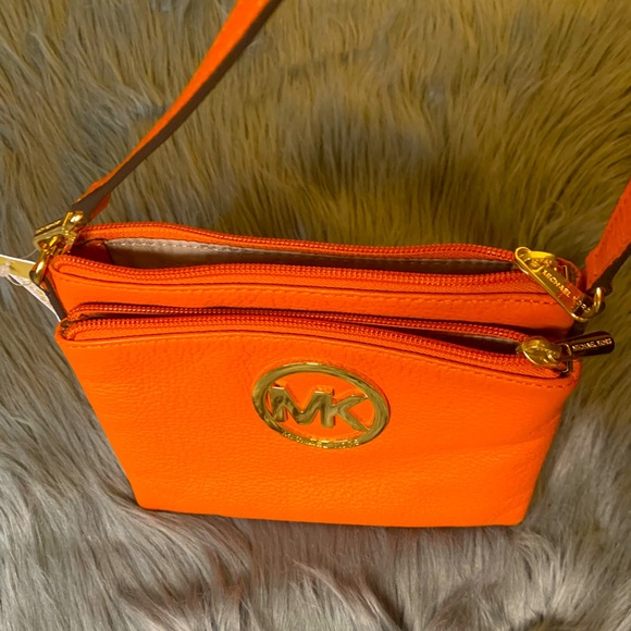 Michael Kors Crossbody Genuine Leather Bag - Picture 3 of 7